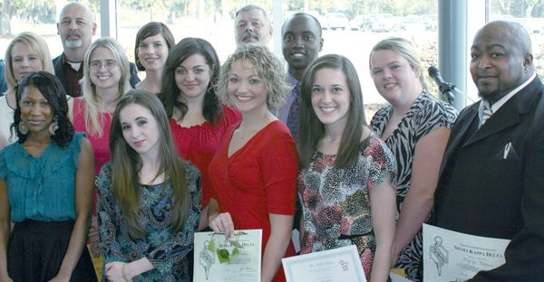 2---BC-honor-society-inductees---group-at-right---rgb-180-dpi