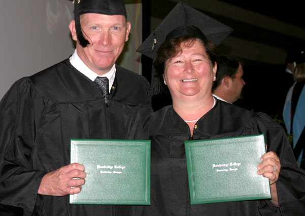 3_Gary_Gail-Sorrell-of-Cairo-graduate-together---rgb-180-dpi