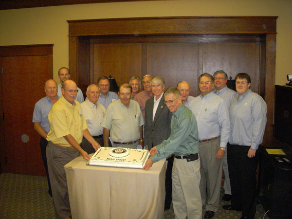 95th-Anniv-Cake-Celebration-005