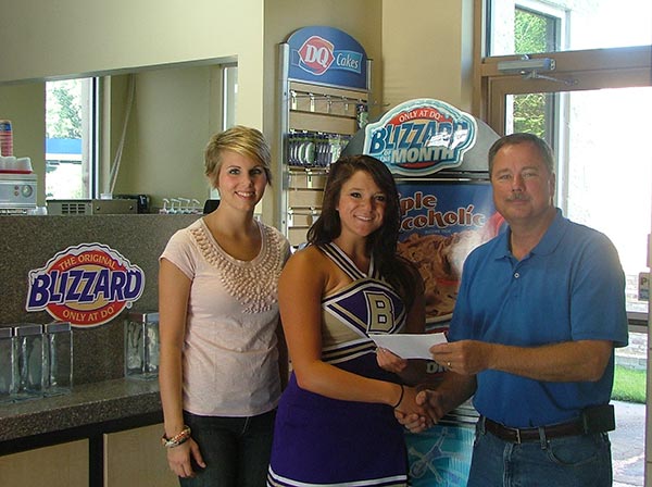 DQ_cheerleaders
