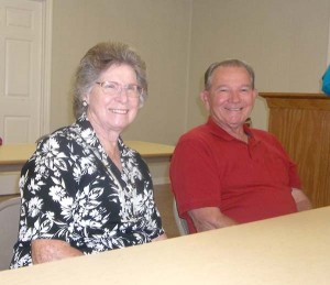 Special guest from San Antonio, Texas are Betty and Charlie Wyatt, sister and brother-in-law of President Bonnie Maloy.