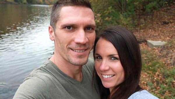 Malori Williamson of Bainbridge will wed Jeremy Bunk in March. The two shown right, will wed in Punta Gorda, Fla, and the couple will make their home in Port Charlotte, Fla. 