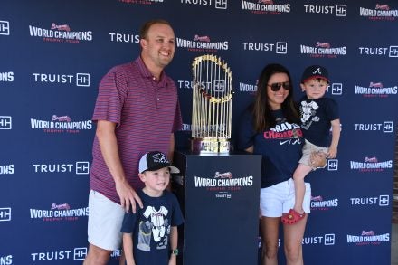 Braves fans get once-in-a-lifetime opportunity during Trophy Tour